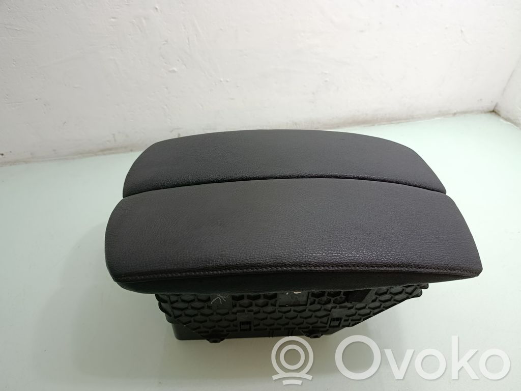 BMW X5 E70 Armrest 