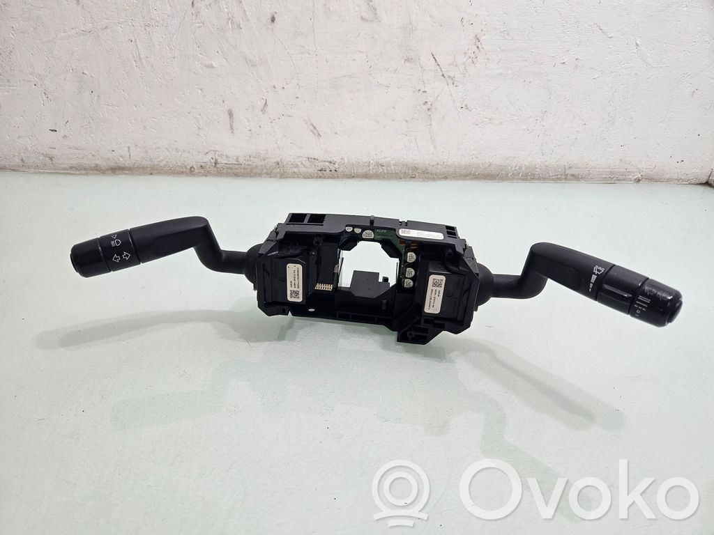 Land Rover Freelander 2 - LR2 Interruptor/palanca de limpiador de luz de giro 