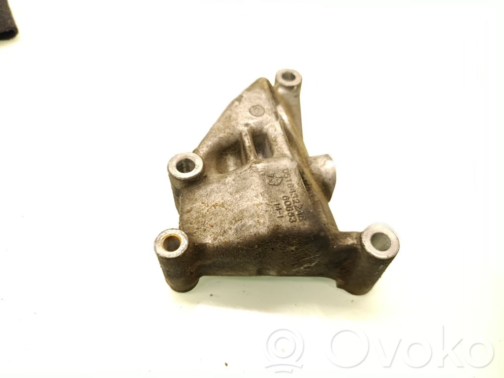 Dodge Grand Caravan Engine mounting bracket 