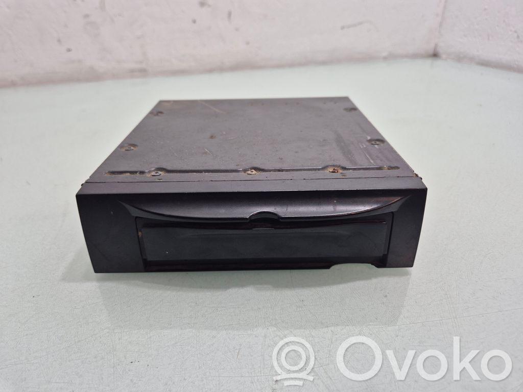 Volvo XC90 GPS navigation control unit/module 