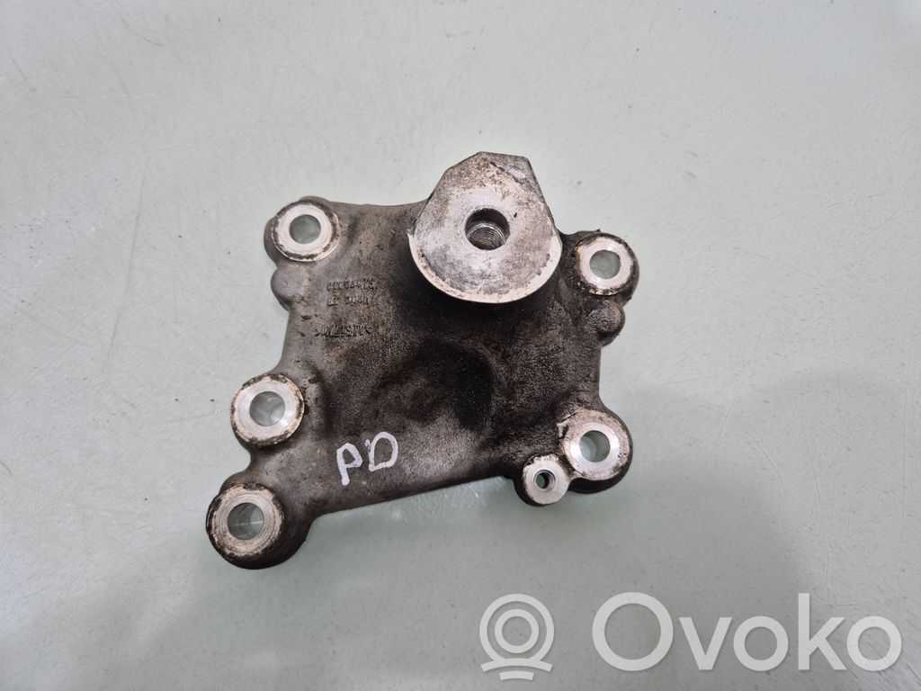 Porsche Macan (95B) Engine mounting bracket 