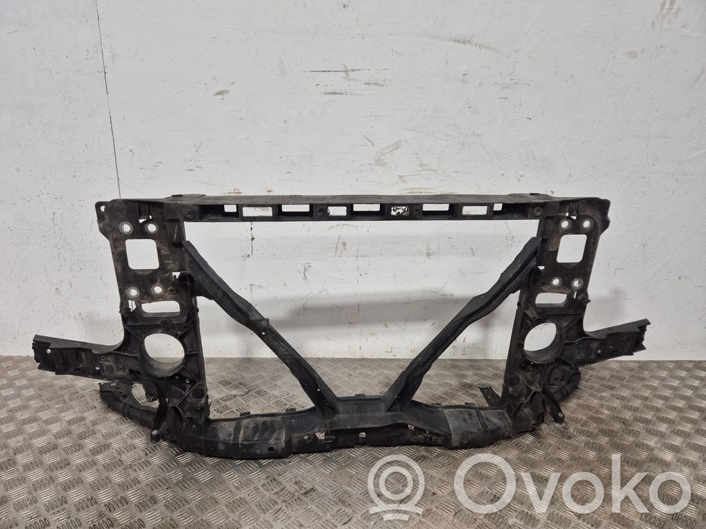 Audi Q7 4L Radiatorių panelė 