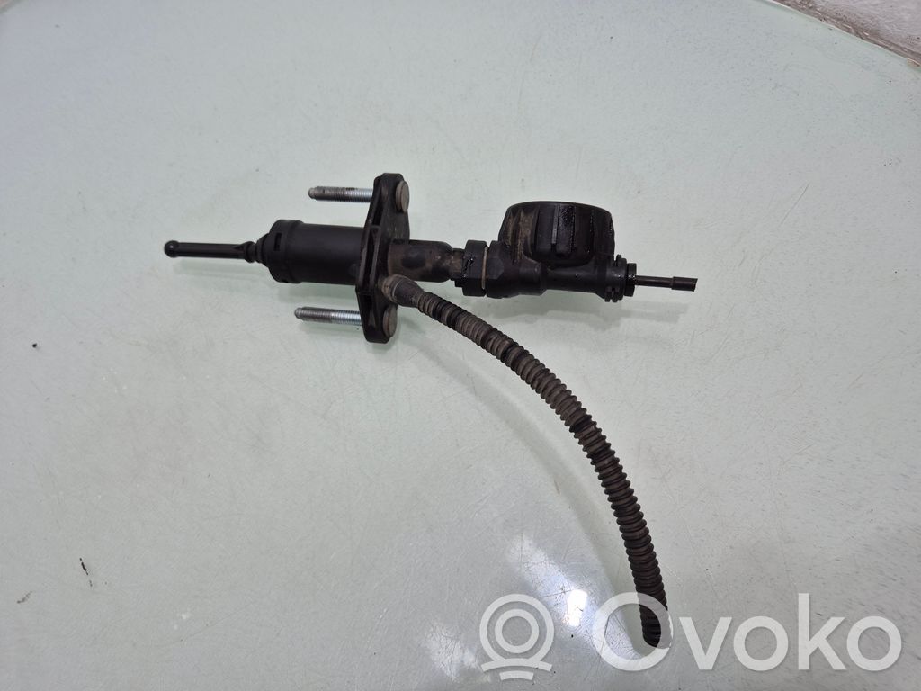 Opel Astra J Kytkimen apusylinteri 