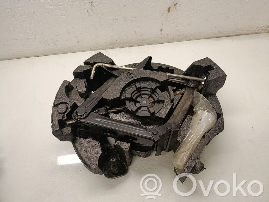 Tool set   31381882