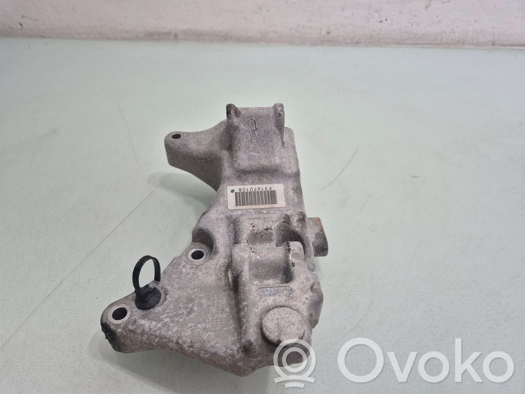 Volvo S60 Generator/alternator bracket 
