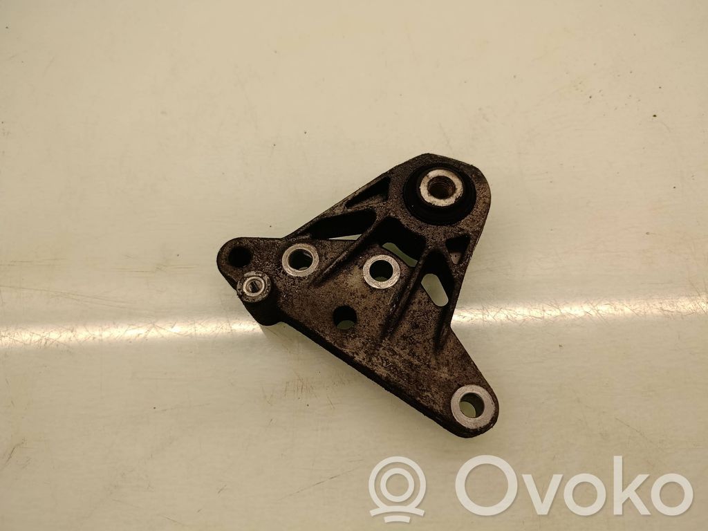 Engine mount bracket   2906100