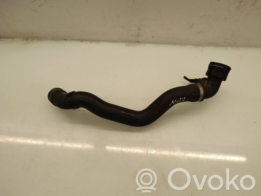 Volkswagen Touareg I Engine coolant pipe/hose 