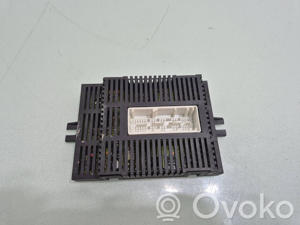 BMW 5 E60 E61 Gaismas modulis LCM 