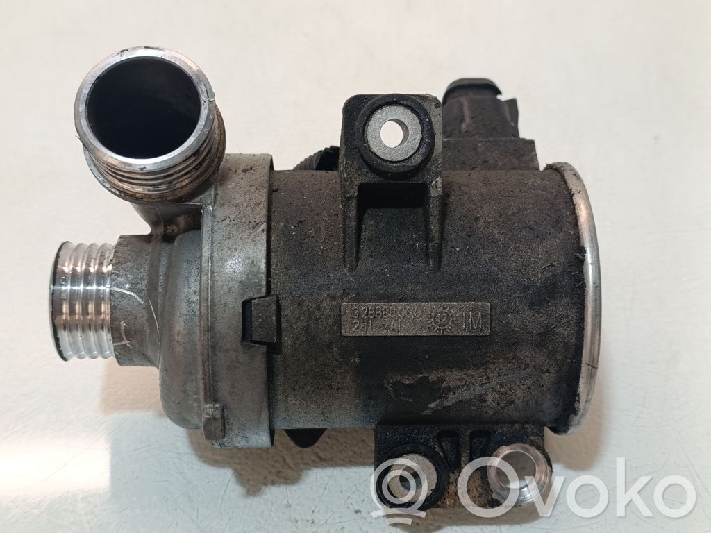 BMW X3 F25 Water pump 