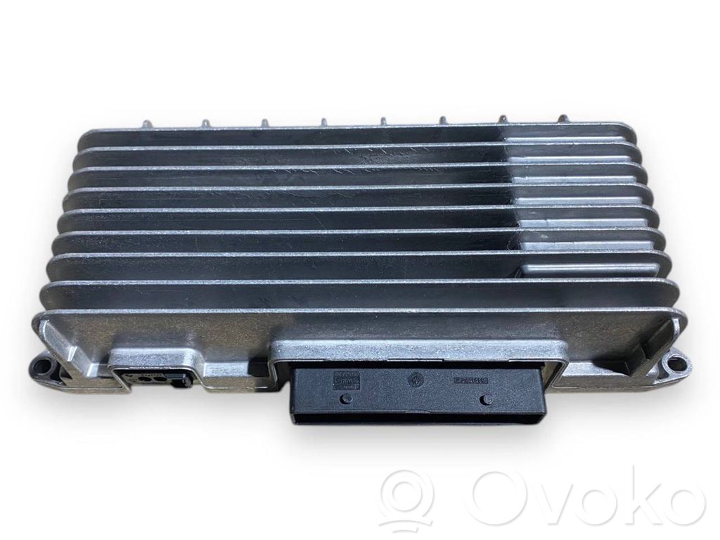 Audi A6 S6 C6 4F Wzmacniacz audio 