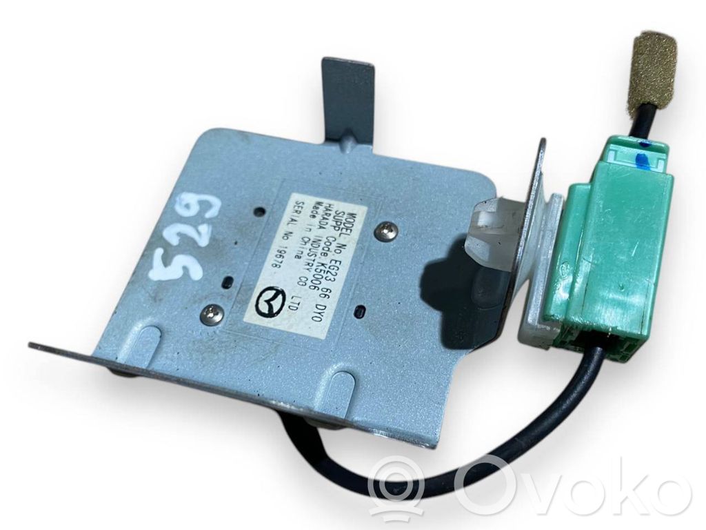Mazda CX-7 GPS-pystyantenni 