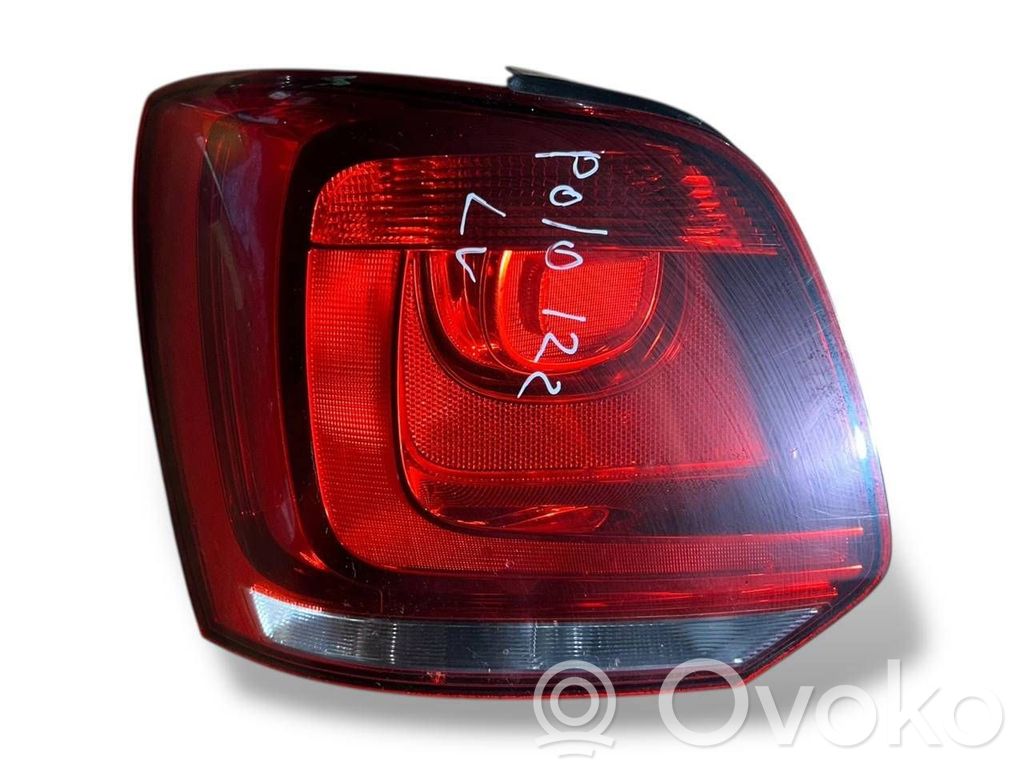 Volkswagen Polo V 6R Lampa tylna 