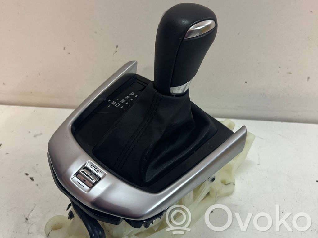 Mazda 2 Gear shifter/selector 