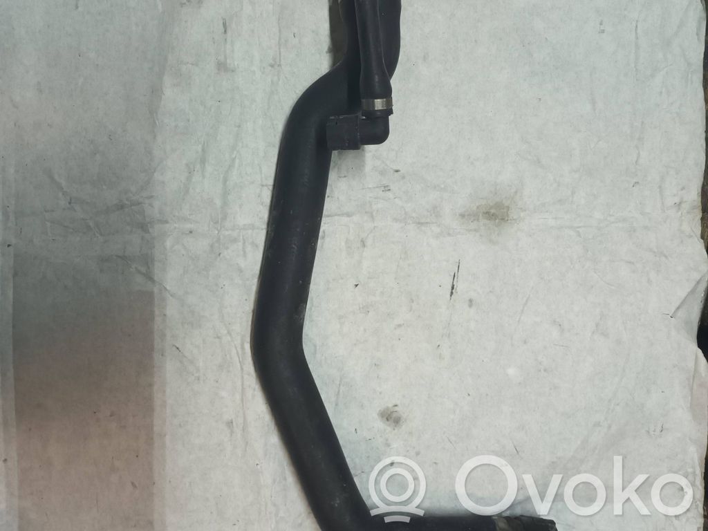 BMW 1 E81 E87 Engine coolant pipe/hose 