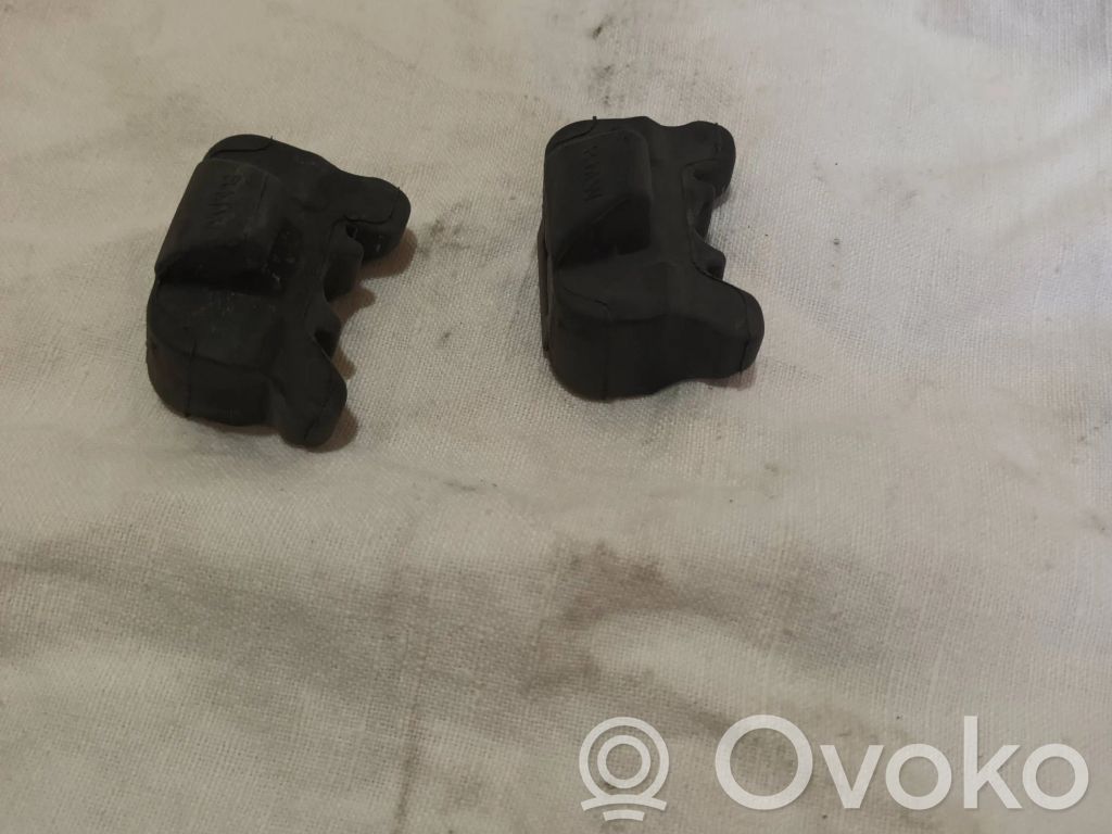 BMW 3 E90 E91 Radiator support slam panel bracket 