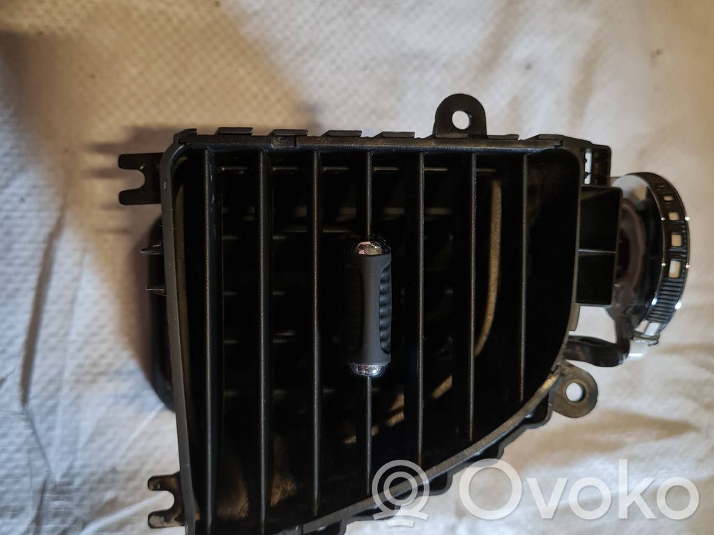Chrysler Pacifica Centrinės oro grotelės 