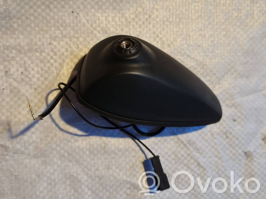 BMW 1 E81 E87 Radio antenna 