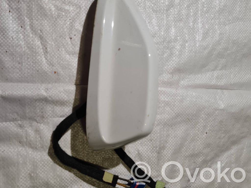GPS Antenne   P6DE46GW7AA