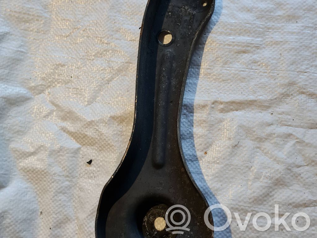 BMW 3 E90 E91 Cits aizmugures šasijas elements 
