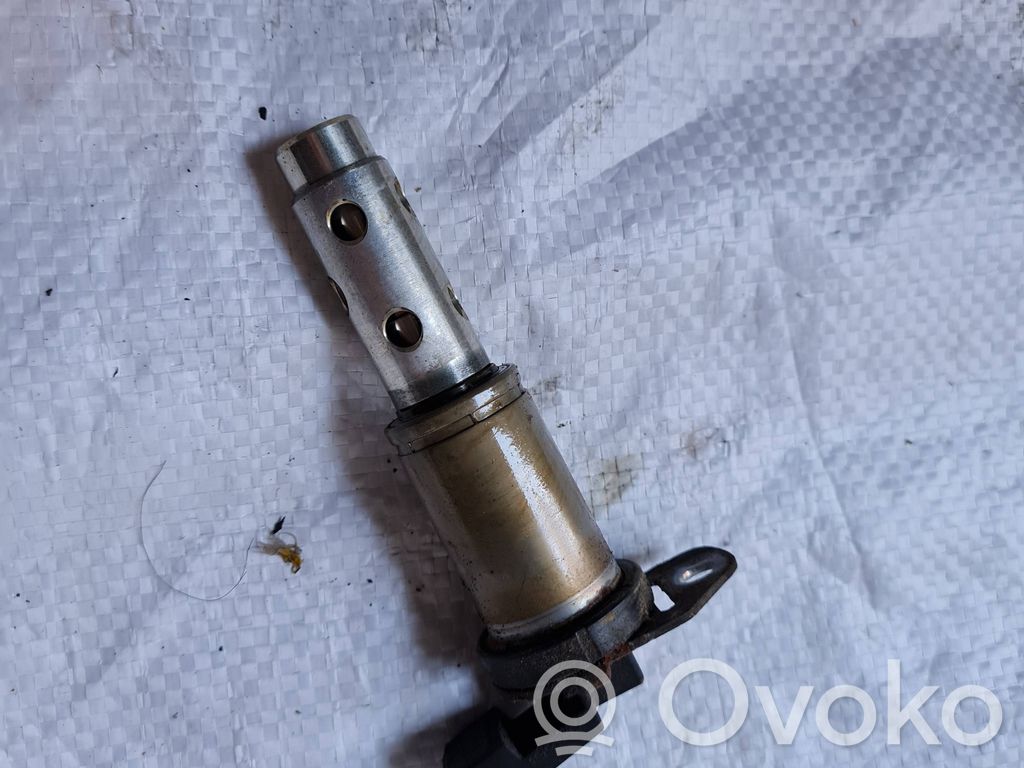 BMW 3 E92 E93 Paskirstymo velenėlio adaptacijos vožtuvas (vanos vožtuvas) 