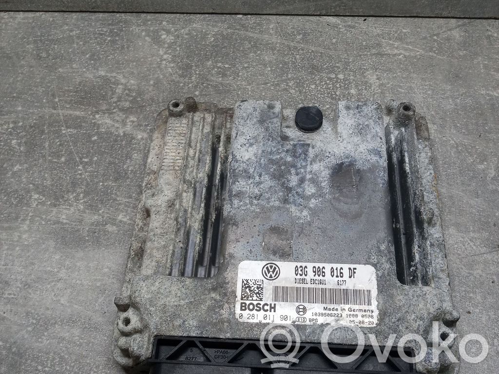 Volkswagen Golf V Engine control unit/module 
