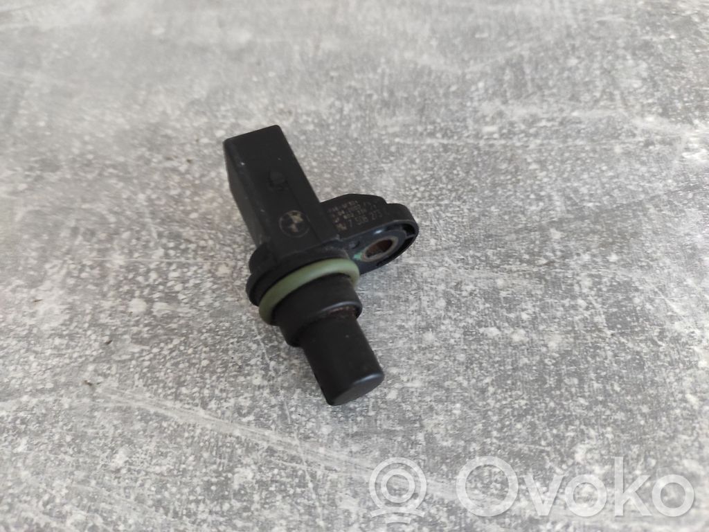 BMW 5 E39 Camshaft position sensor 