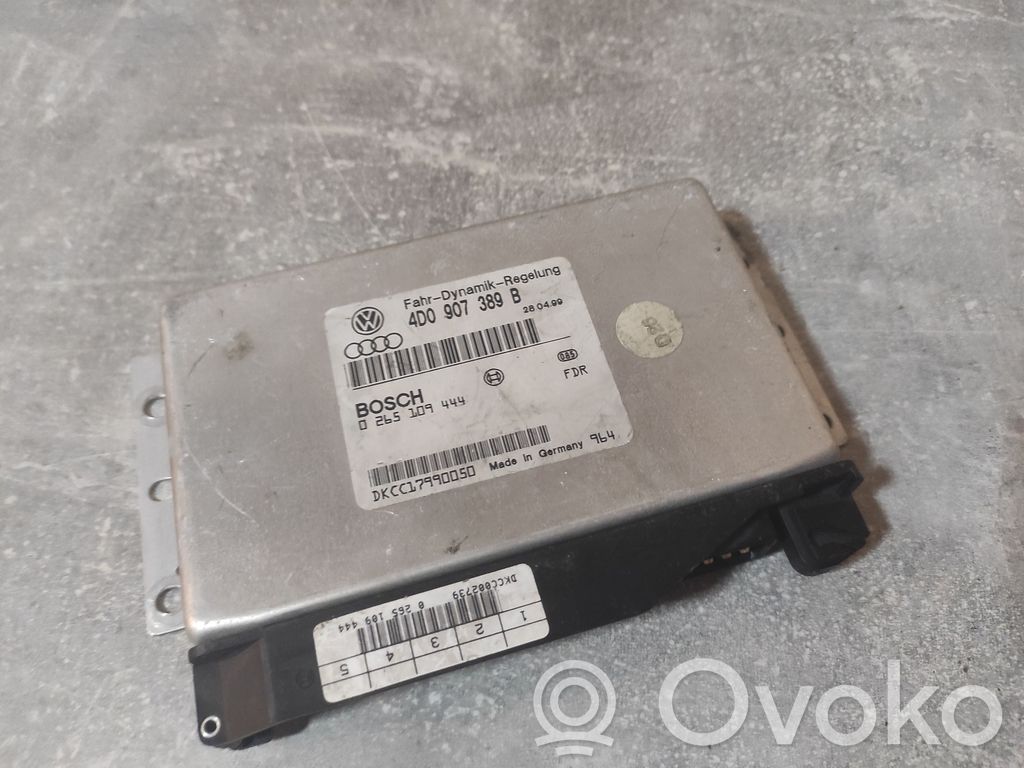 Audi A8 S8 D2 4D Suspension control unit/module 