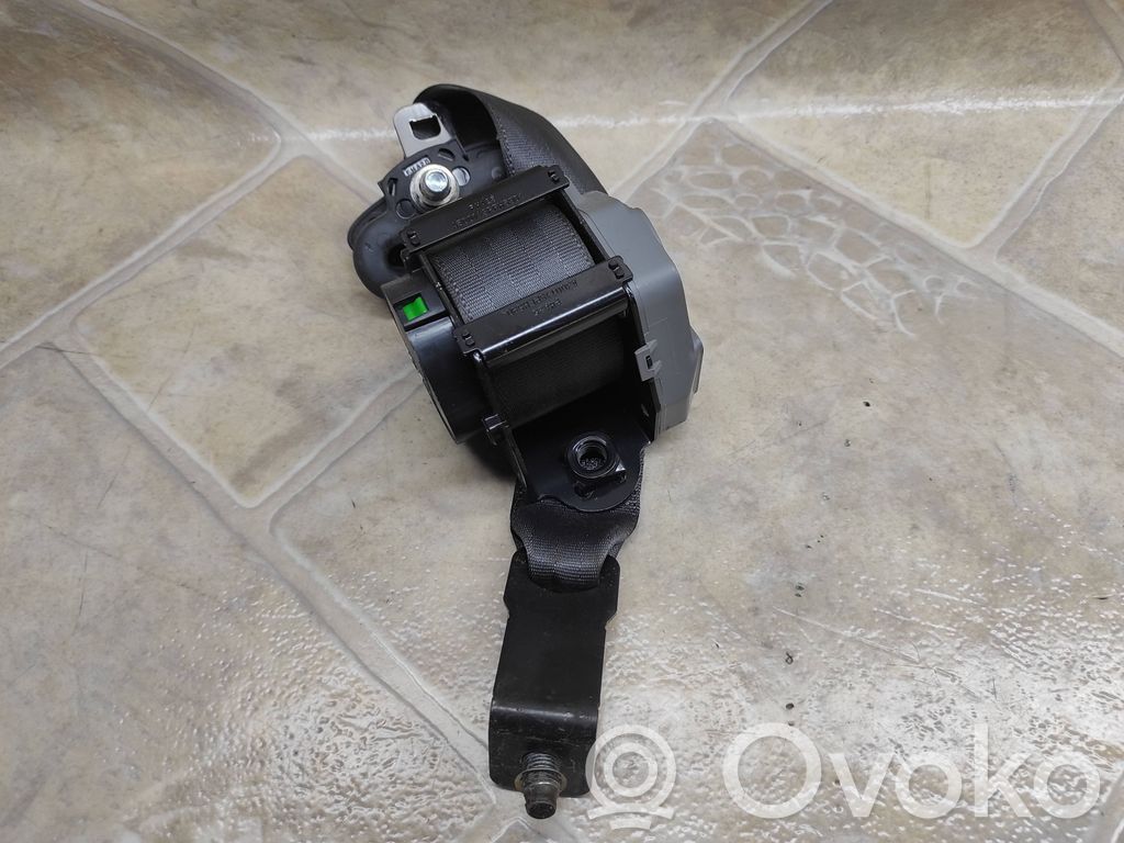 Chevrolet Captiva Rear seatbelt 