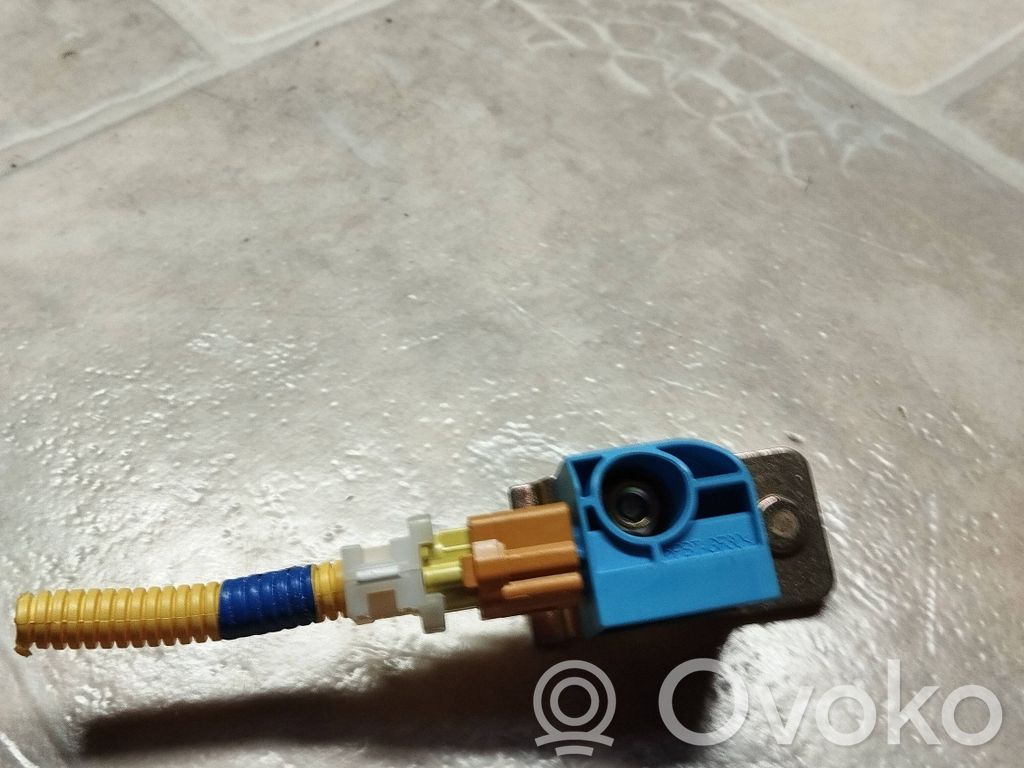 KIA Opirus Airbagsensor Crashsensor Drucksensor 
