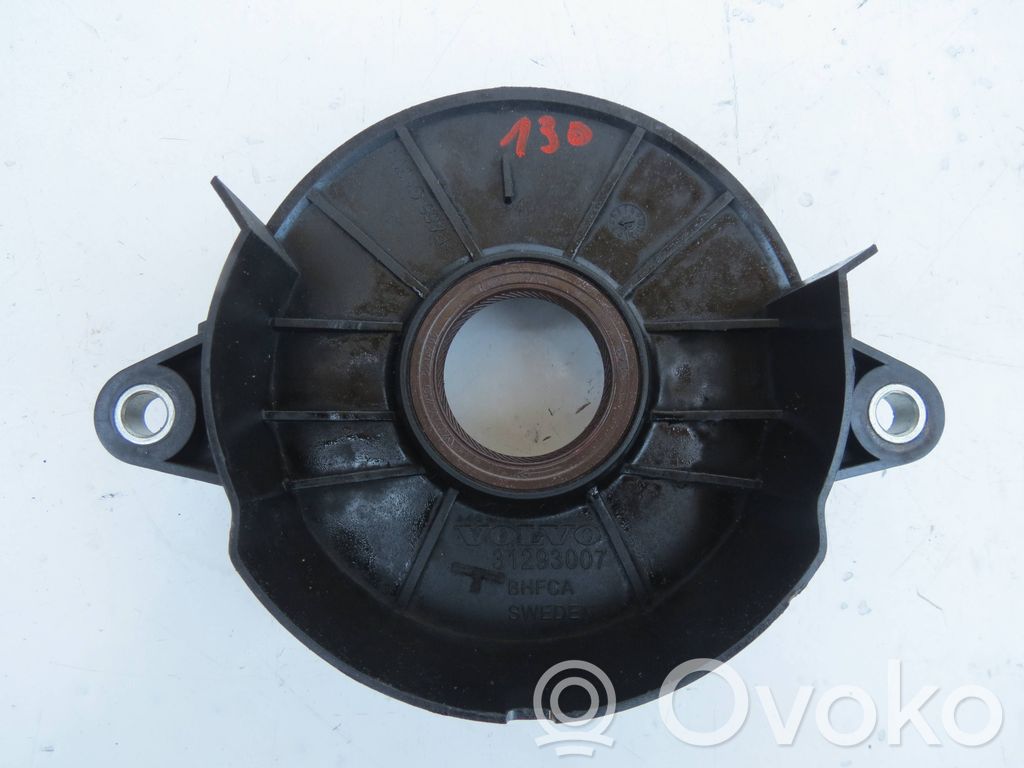 Volvo V60 Vetoakselin tukilaakerin kiinnike 