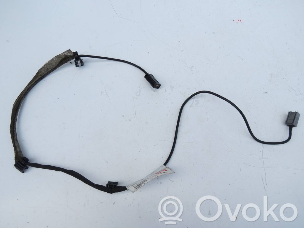 Volvo XC90 USB socket connector 