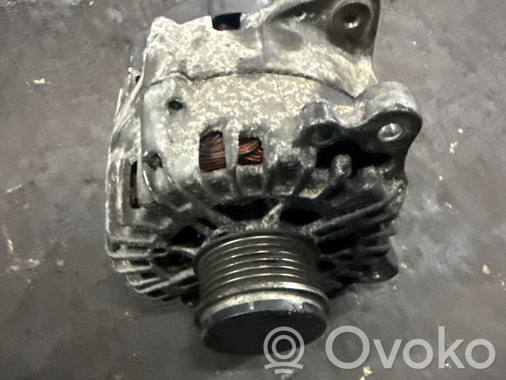 Volkswagen Touareg II Ģenerators 