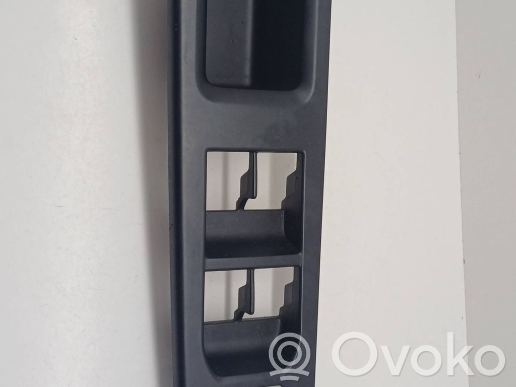 Toyota Yaris Electric window control switch 