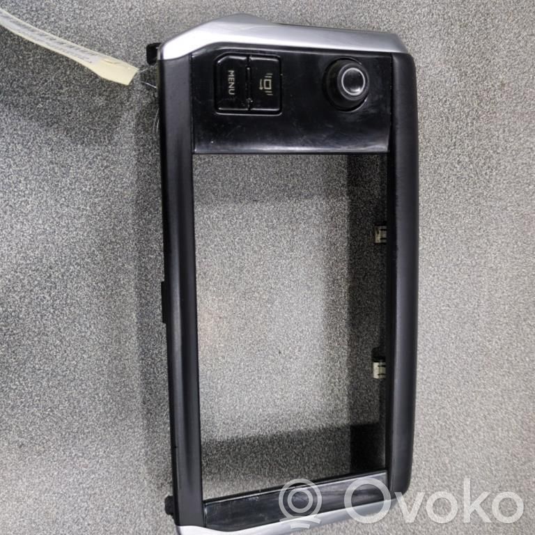 Peugeot 208 I Rămă unitate radio/GPS 