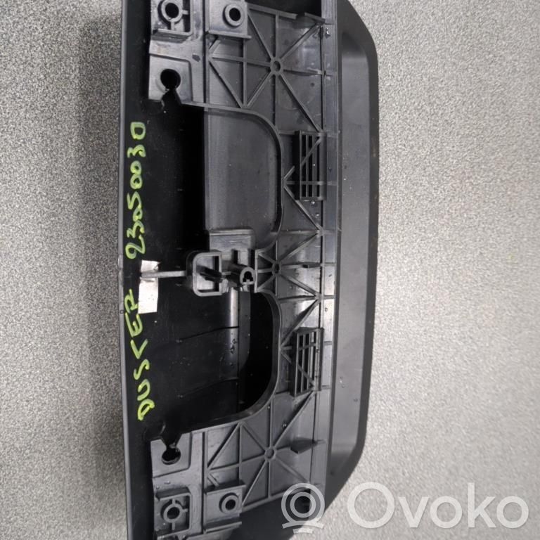 Dacia Duster II Third/center stoplight 