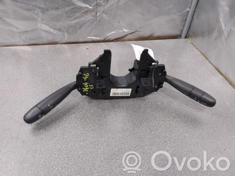 Citroen C4 I Interruptor/palanca de limpiador de luz de giro 