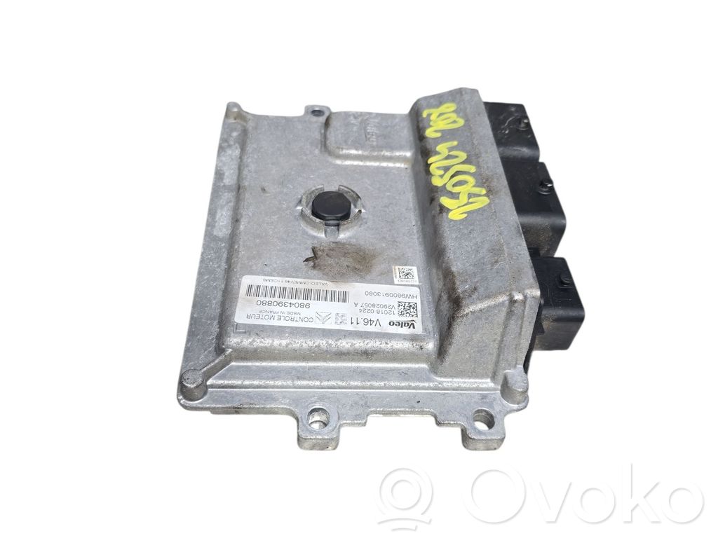 Peugeot 208 I Engine control unit/module 
