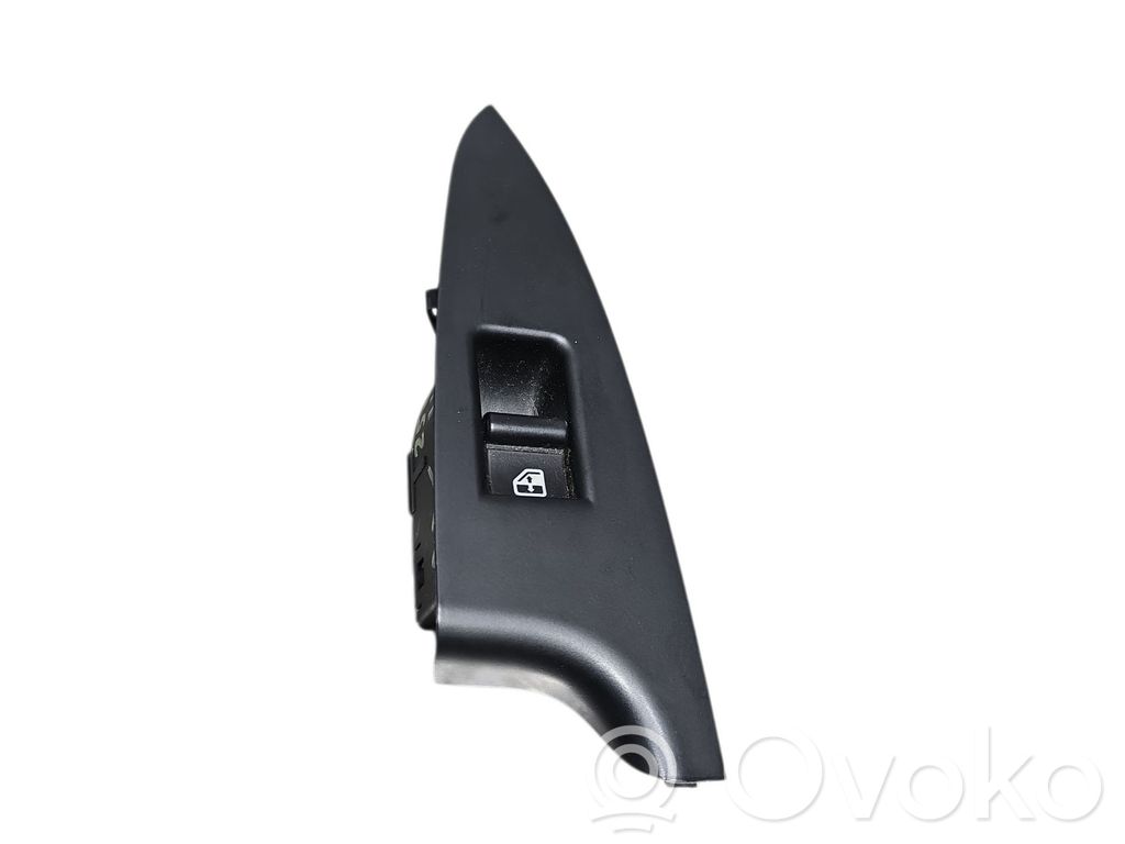 Alfa Romeo Giulietta Electric window control switch 