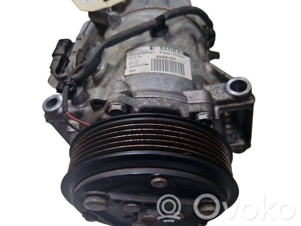 Renault Clio V Air conditioning (A/C) compressor (pump) 