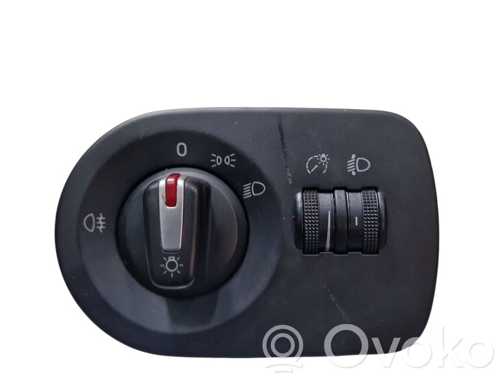 Seat Leon (1P) Interruptor de luz 