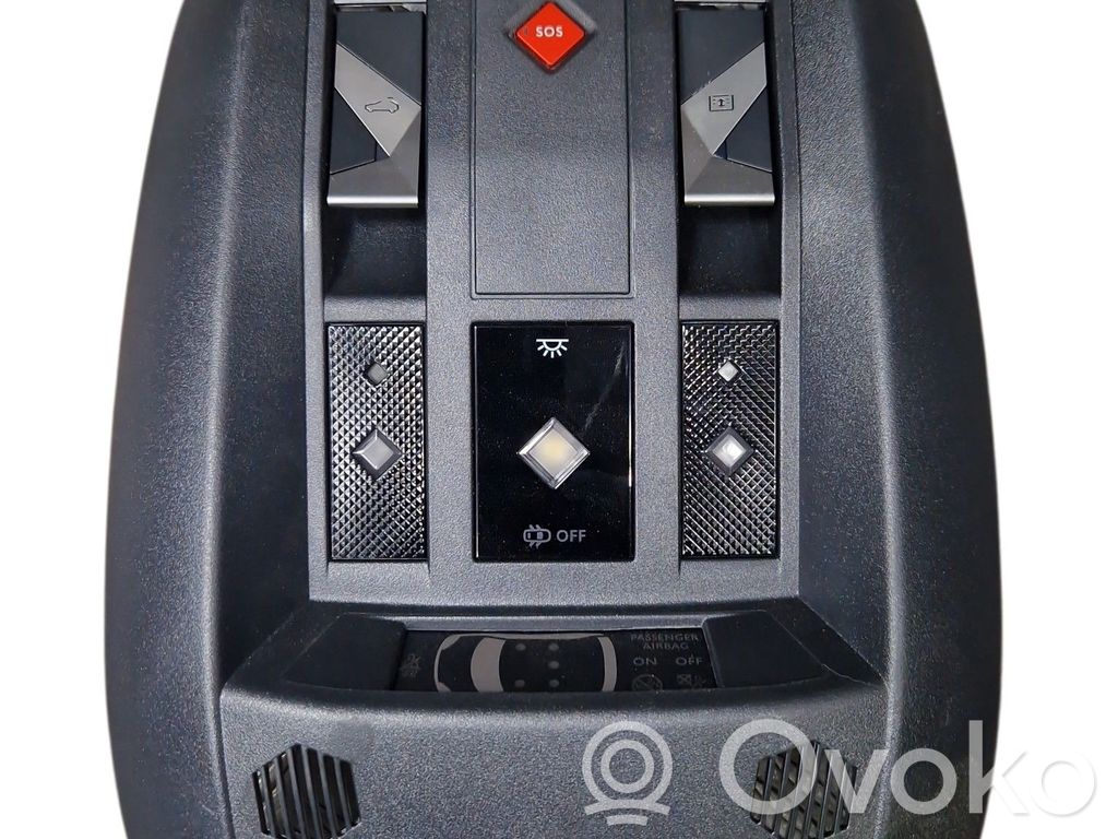 DS Automobiles 7 Crossback Luz del asiento delantero 