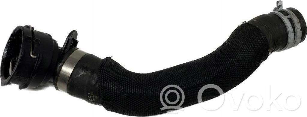 Volvo XC40 Engine coolant pipe/hose 
