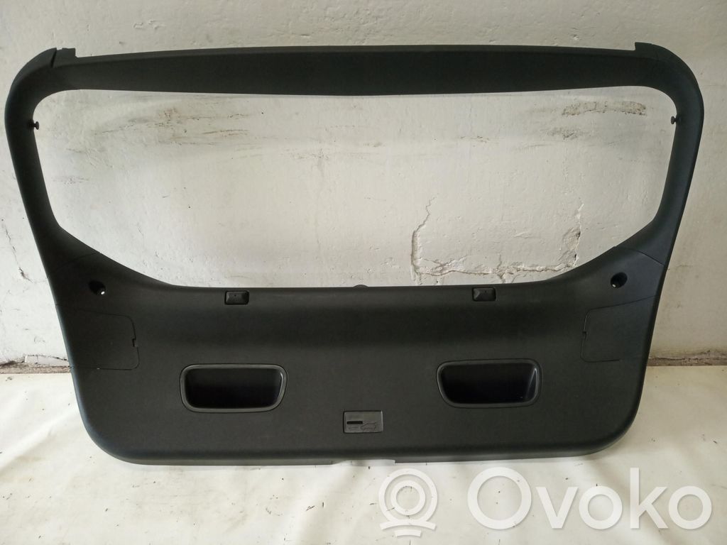 KIA Ceed Tailgate/trunk upper cover trim 