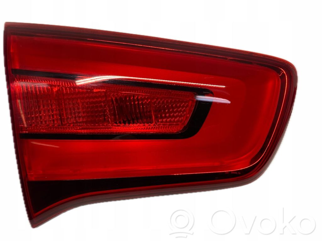 KIA Sportage Lampy tylnej klapy bagażnika 
