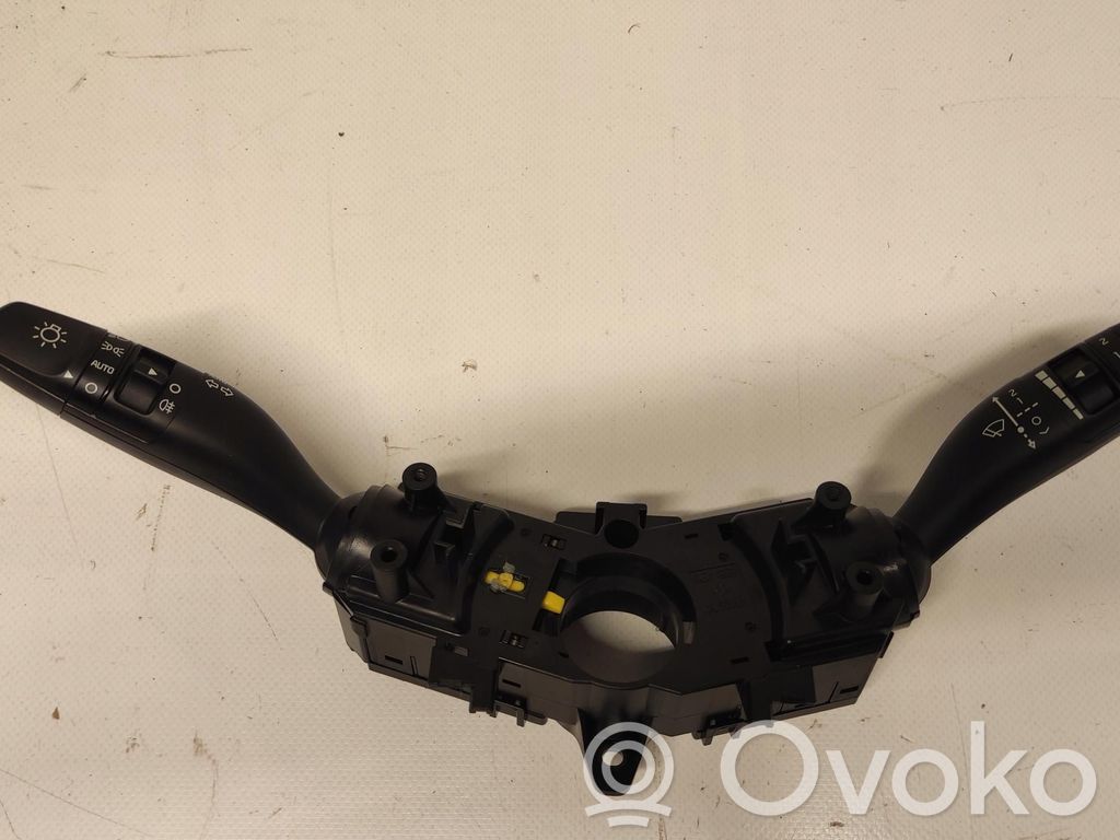 KIA Ceed Wiper turn signal indicator stalk/switch 