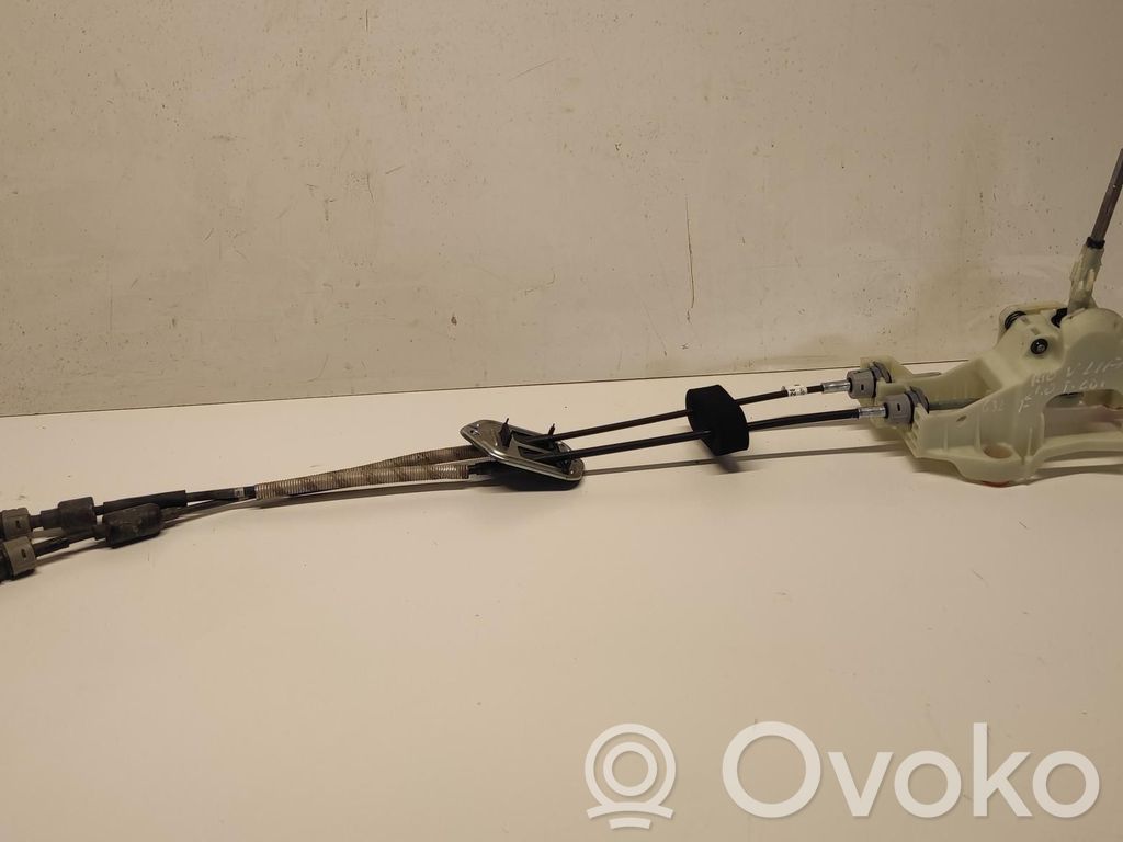 KIA Rio Pavarų perjungimo mechanizmas (kulisa) 