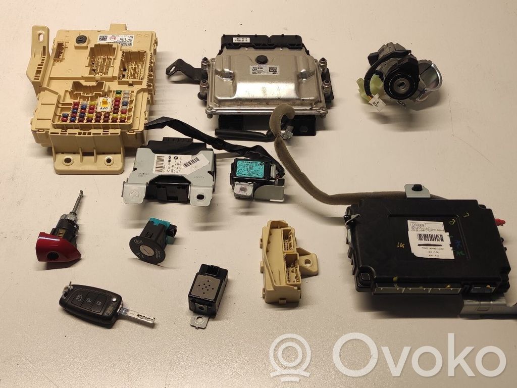 Hyundai i30 Engine ECU kit and lock set 