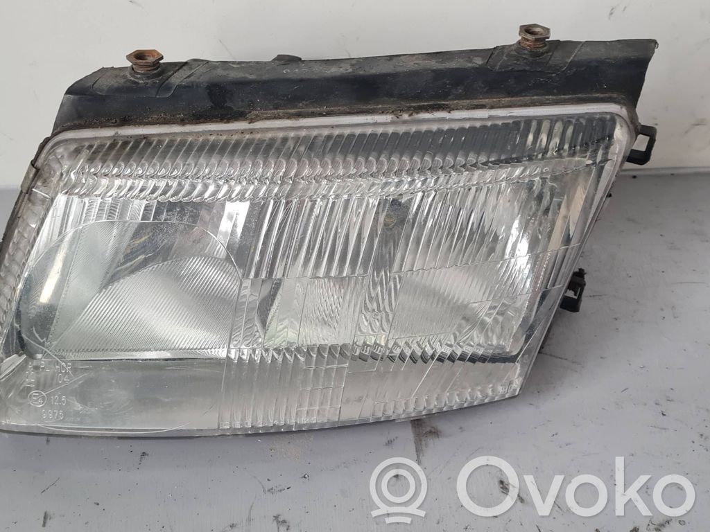 Volkswagen PASSAT B5 Scheinwerfer 