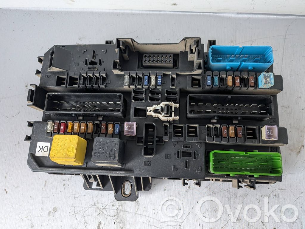 Opel Astra H Fuse box set 