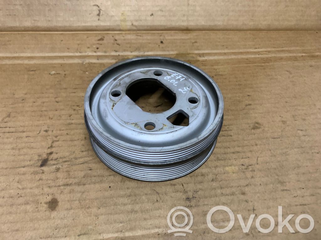 Kampiakselin vauhtipyörä   7570264
